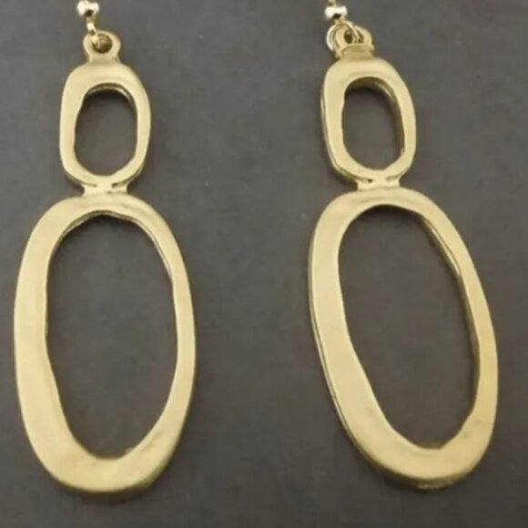 Elegant 14k Gold Plated Abstract Circle Design Dangle Earrings - Picture 3 of 3